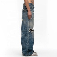 Jean Streetwear Personnalisé avec Logo, Coupe Droite Ample, Jambe Large, Effet Délavé Vintage, Bords Frangés, Denim Délavé et Déchiré