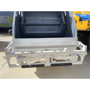รถบรรทุกอัดขยะจีน Faw 4x2 7 คิว แบบบรรทุกด้านหลัง สำหรับบีบอัดและขนย้ายขยะ - Product Image 5
