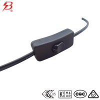 Interruptor de Cable Unipolar/Bipolar de 250V 2A 303 con Herrajes de Cobre, Protección IP30, para Luminarias de Mesa