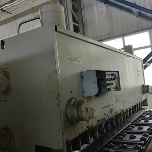 İkinci el kullanılan 13mm x 3100mm yüksek hızlı hidrolik Metal makaslama makinesi