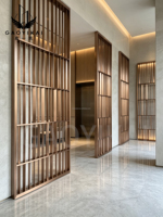Paravent de luxe personnalisé en acier inoxydable 304 pour la décoration et la séparation d'espace, idéal pour les projets de hall d'hôtel et d'appartement