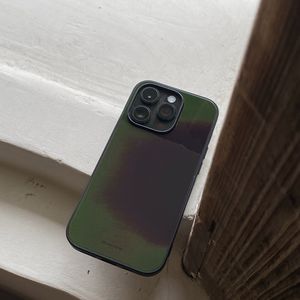 Funda Plegable de TPU+PC Estilo Chino Original con Protector de Cámara, Diseño de Astronauta Rojo, Correa para Teléfono para 15/14/13 Pro/i17 Pro - Product Image 3