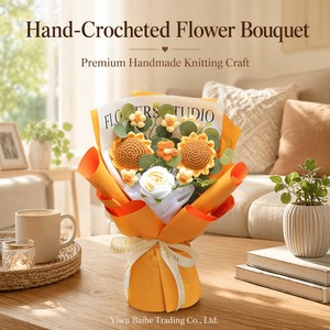Ramo de flores de hilo tejido a mano con oso, girasol y rosa, ideal para el Día de la Madre y como regalo transfronterizo para el Día de San Valentín - Product Image 4