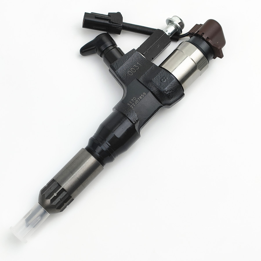 High Quality Common Rail Injector 295050-1170 Diesel Injector 23670-E0031 for HINO