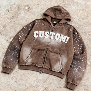 Veste polaire à capuche zippée streetwear, avec appliqué brodé effet vieilli, design vintage délavé aux enzymes et à l'acide, et strass - Product Image 4