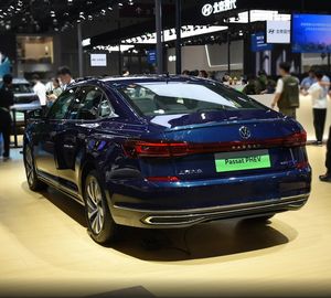 2025 nuevo vehículo de energía coches de pasajeros Auto <span class=keywords><strong>Vw</strong></span> Passat Phev sedán nuevo híbrido de tamaño mediano coche eléctrico para Volks-wagen China barato - Product Image 4