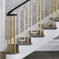 Escalier en L moderne et élégant Dongyu pour villa et hôtel, avec garde-corps en verre durable et résistant à l'eau
