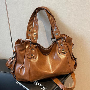 Sacs fourre-tout vintage en cuir PU de couleur unie pour femmes, sac à bandoulière portable grande capacité, sac bandoulière décontracté, sacs de créateur simples - Product Image 1