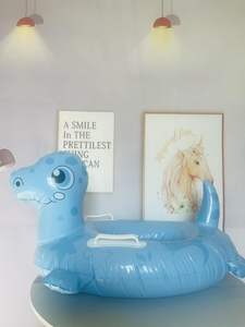 Flotador de natación para niños de verano con asa y asiento, para actividades entre padres e hijos, diseño de dinosaurio realista de dibujos animados en colores vibrantes, salvavidas de PVC para bebés, en stock. - Product Image 5