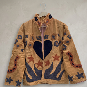 Chaqueta de Pana Marrón con Apliques de Corazón y Estrella, Cuello Mao, Manga Larga, Abrigo de Otoño para Mujer con Cierre Abierto y Diseño de Parches - Product Image 3
