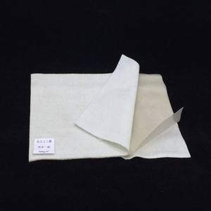 Geomembrana Compuesta de HDPE con Geotextil de 1mm-2mm para Revestimientos de Vertederos, Presas, Piscifactorías y Estanques de Camarones - Plástico Impermeable y Duradero - Product Image 5
