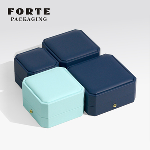 FORTE - Caja de Joyería Octogonal de Cuero Personalizable con Logotipo, Empaque de Lujo para Guardar Pulseras, Collares y Anillos - Product Image 4