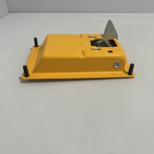 Serrure de porte latérale d'origine 74N8-52520 pour excavatrice Hyundai 210-7 320-7 360-7 370-7 450-7 - Product Image 4