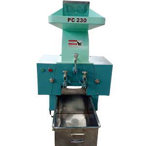 Mini broyeur de plastique souple pour tuyaux d'eau en PET, déchiqueteuse de plastique pour matériaux TPE, PVC, PP, PE avec moteur métallique - Product Image 1