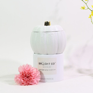Bocaux à bougies en céramique de luxe en forme de <span class=keywords><strong>citrouille</strong></span>, avec glaçure <span class=keywords><strong>citrouille</strong></span> et détails blancs et dorés, pour la décoration intérieure - Product Image 2