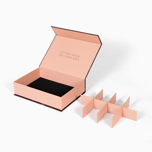 Boîte de luxe rigide en forme de <span class=keywords><strong>livre</strong></span>, personnalisée, avec compartiments pour chocolats, motif graffiti imprimé numériquement, brun-rougeâtre - Product Image 1