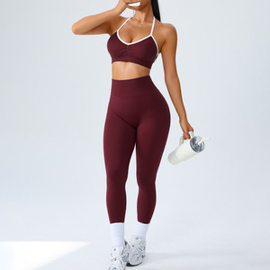 新しいスポーツウェア シームレス ワークアウトウェア スクランチバットリフト スポーツレギンス 2ピースセット ジム フィットネス ヨガセット レディース - Product Image 2
