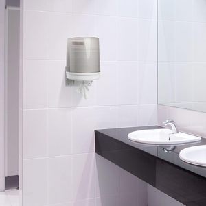 Rouleau de serviettes en papier jetables blanches Boardwalk 2 plis, 600 feuilles/rouleau, 6 rouleaux/carton, 7,6 x 8,9 po - Product Image 5