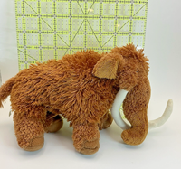 Peluche mammouth marron personnalisée en gros au détail Peluche super douce avec techniques de remplissage brodées en coton PP