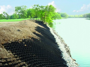 Geocells de grille de <span class=keywords><strong>gravier</strong></span> HDPE d'usine chinoise pour la stabilisation extérieure du sol de route et les murs de soutènement d'<span class=keywords><strong>allée</strong></span> à des <span class=keywords><strong>prix</strong></span> - Product Image 2