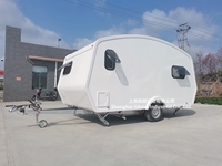 Mini caravane de voyage moderne confortable, légère, imperméable, avec douche, toilettes, cuisine et réfrigérateur