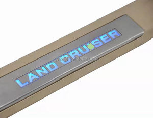 Accessoires <span class=keywords><strong>de</strong></span> voiture plaque <span class=keywords><strong>de</strong></span> <span class=keywords><strong>porte</strong></span> avec plaque <span class=keywords><strong>de</strong></span> pied <span class=keywords><strong>de</strong></span> voiture légère pour land cruiser 200 LC200 2016 led pied panneau <span class=keywords><strong>seuil</strong></span> <span class=keywords><strong>de</strong></span> <span class=keywords><strong>porte</strong></span> - Product Image 2