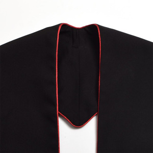 Étole noire pour clergé avec broderie croix rouge et pompons pour prêtres, pasteurs, moines, en coton et polyester, collection Printemps 2025 - Product Image 5