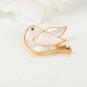 Broche/épingle mignonne en forme d'oiseau, anti-éclaboussures d'huile, motif animal, pour vêtements, fleur de poitrine, vente en gros - Product Image 2