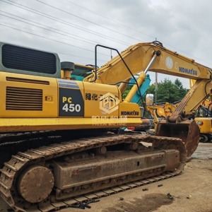 Excavadora hidráulica de cadenas Komatsu PC450 usada, una excavadora grande de 45 toneladas utilizada para minería, construcción y movimiento de tierras. - Product Image 1