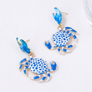 Pendientes de Diseño Nuevo Estilo Playa, Diseño de Cangrejo Pintado, Aleación de Zinc con Diamantes, para Regalo - Product Image 6