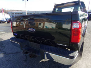 Venta al por Mayor de Camionetas F-250 Super Duty 4x4 2015 Baratas, Cabina Regular de 2 Puertas, Volante a la Izquierda, Asientos de Cuero, Cámara Trasera, Faros LED - Product Image 6