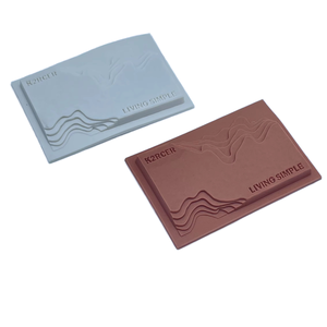 La migliore vendita su misura 3D eco-friendly in Silicone PVC gomma in rilievo ferro morbido su toppe per etichette di abbigliamento - Product Image 1