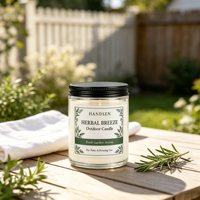 Bocaux à bougies en verre transparent avec couvercles noirs, étiquettes en forme de feuille verte pour la décoration de patio, les fêtes de jardin et les arrangements de table en extérieur