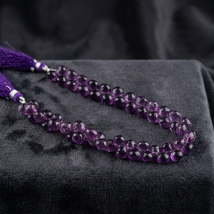 Collier de prière religieux fait main en perles ovales facettées de quartz améthyste avec pompon violet, provenant du Gujarat - Rozrincrystals.com - Product Image 3