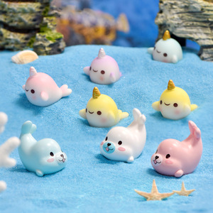 Miniature Anime Cartoon Fai da Te: Statuette Carine di Foca, Unicorno e Pesce in Resina per Halloween, Giardino e Acquario - Product Image 1
