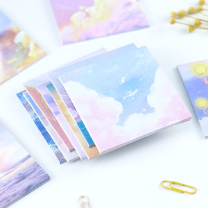 Blocco note adesivo con acquerelli di nuvole e cielo, stile estetico personalizzato, carino e kawaii, per scuola, ufficio e agenda. - Product Image 1