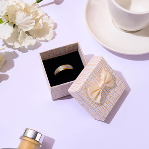 Kotak Penyimpanan Perhiasan Kardus Premium dengan Pola Timbul - Kemasan Kertas Mewah untuk Gelang Kalung Cincin, Ritel Butik - Product Image 3