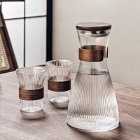 Bouilloire de refroidissement en verre feuille d'isolation de la maison pot de jus de grande capacité ensemble transparent à haute teneur en borosilicate Vente en gros d'usine