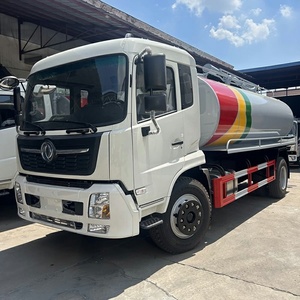 Camion-citerne à vide Dongfeng 4x2 12m³ pour eaux usées, camion-citerne à boues septiques de 10-12m³ de capacité moyenne à vendre - Product Image 3