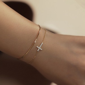 Pulsera de plata de ley S925 chapada <span class=keywords><strong>en</strong></span> oro de 18 quilates, con dije de cruz y detalles de circonita, estilo japonés, versátil. - Product Image 2