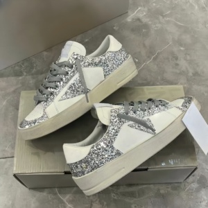Chaussures de créateur haut de gamme pour hommes, style marche, baskets tendance Goose, respirantes et confortables, en cuir véritable, à semelle épaisse dorée - Product Image 2