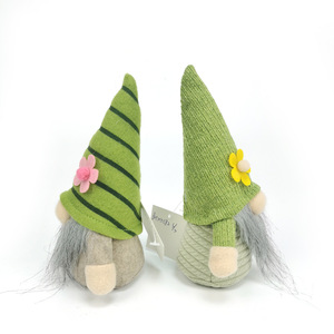 Adorno de Muñeco Duende Verde de Primavera, Decoración Artesanal de Tela para el Día de San Patricio, Regalo Festivo - Product Image 2