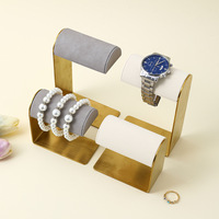Présentoir à bijoux en or rembourré en velours en forme de C, support de bracelet haut de gamme, sans installation requise pour les boutiques de détail