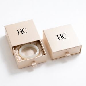 Boîte à bijoux moderne de luxe rigide coulissante avec poignée, insert en satin, vernis sélectif UV, logo personnalisé, emballage de bijoux OEM - Product Image 3