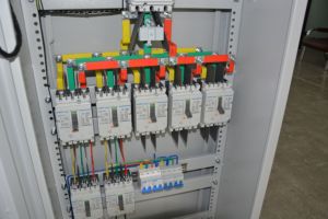 Caja de Control de Energía DZMCT Personalizada de 380V de Bajo Voltaje IP55 GGD XL-21 para Exteriores, de Acero Inoxidable, para Distribución y Comutación - Product Image 2
