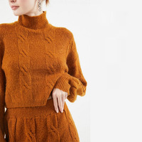 Ensemble assorti confortable en tricot torsadé pour femme : pull court à col montant et manches longues, mini-jupe en tricot, tenue pour tous les jours