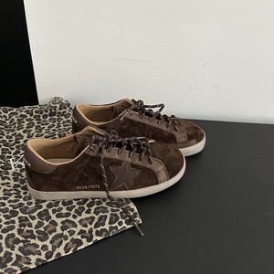Scarpe Invernali da Donna in Camoscio Texturizzato con Fodera in Shearling, Decorazione a Stella, Stile Retrò, Calde e Comode - Product Image 3