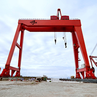 Grue mobile à double poutre de 50 tonnes pour levage de bateaux avec commande PLC et télécommande par engrenages, palan marin, hauteur de levage de 20 m, CE ISO