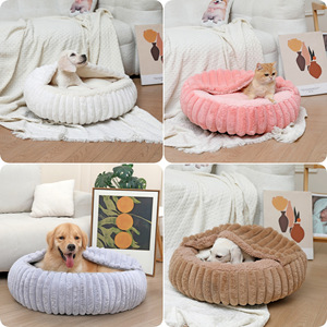 Cama Suave para Gatos con Manta con Capucha, Cama Redonda y Esponjosa Anti-Ansiedad para Mascotas, Cama Acogedora Tipo Donut para Gatos, Cama de Peluche de Imitación de Piel para Perros - Product Image 3