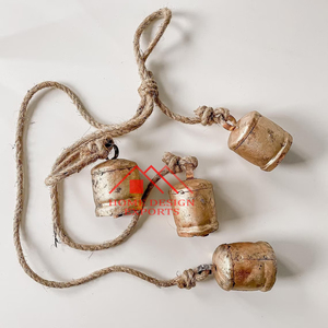 Cloche de porte pour décoration de Noël Métal Vintage Laiton Couleur Fer Vache Cloche Unique Bureau Table Top Table Bell Best Seller - Product Image 2